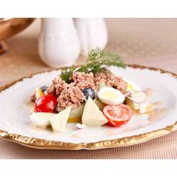 С тунцом и овощами