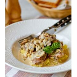 Свиная вырезка в сливочно-грибном соусе