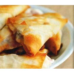 Вишневые треугольнички с рикоттой